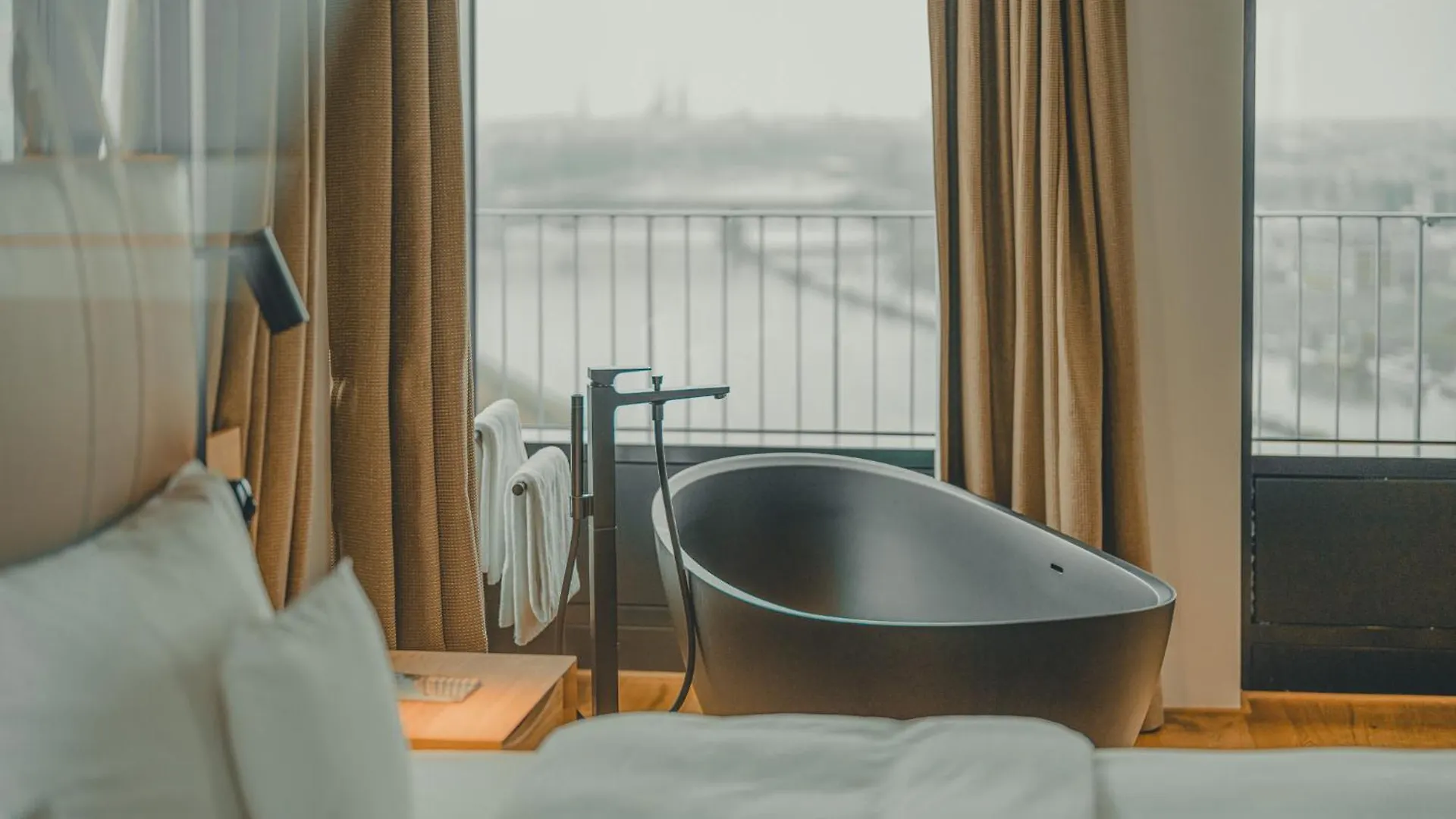 John & Will Silo-Hotel By Guldsmeden Bremen 4*,  Germany